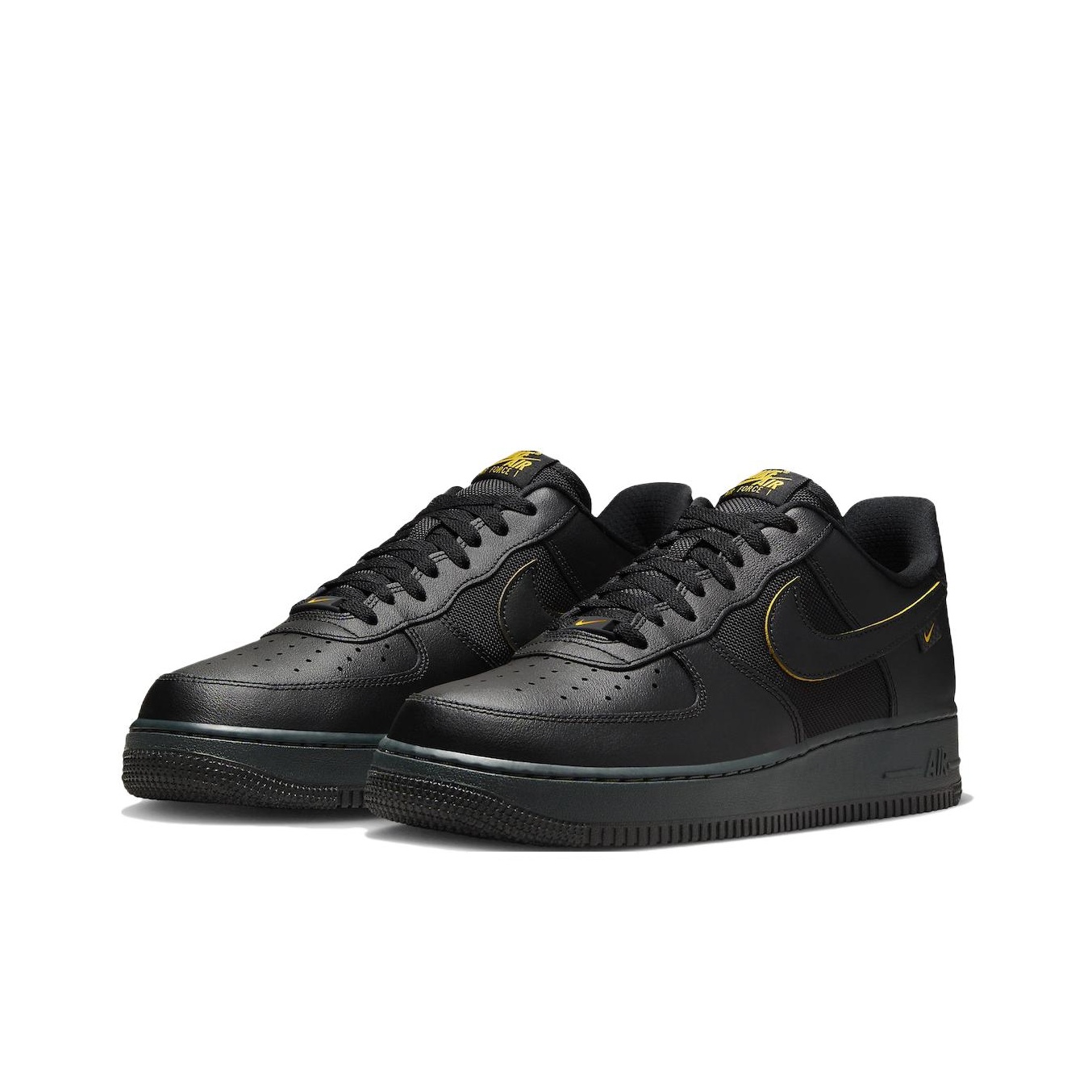 Nike Air Force 1 Low Top Scarp - Nike Shoes Air Force 1 recensione e prezzo